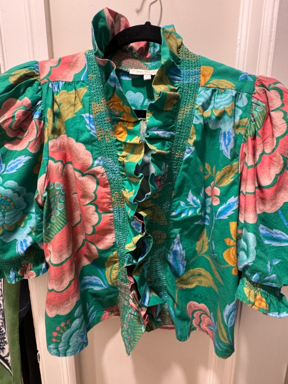Love the Label Green Floral Ruffle-Front Women's Top